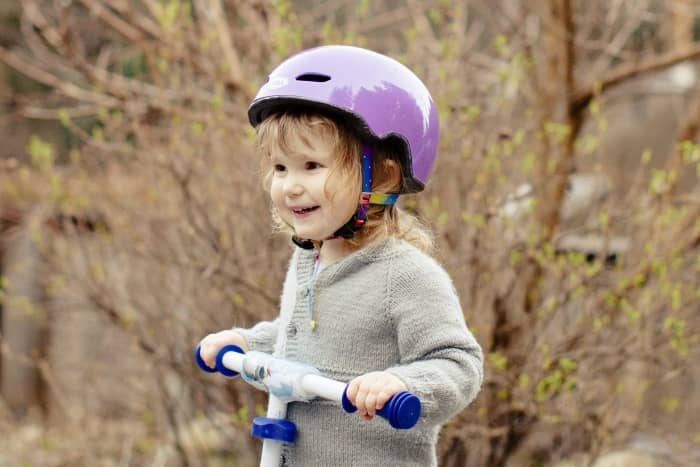 mejor casco patinete para niña